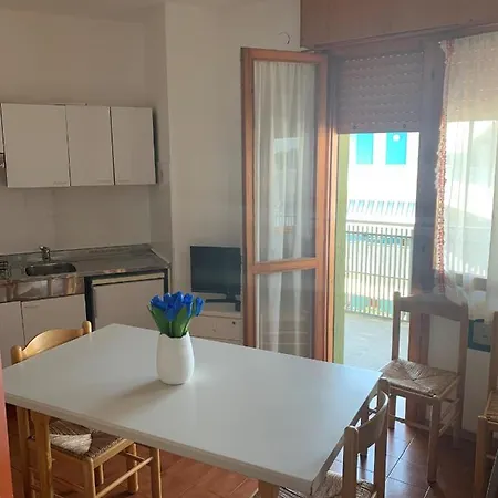 아파트 Condominio Moschettieri Monolocale 비비오네