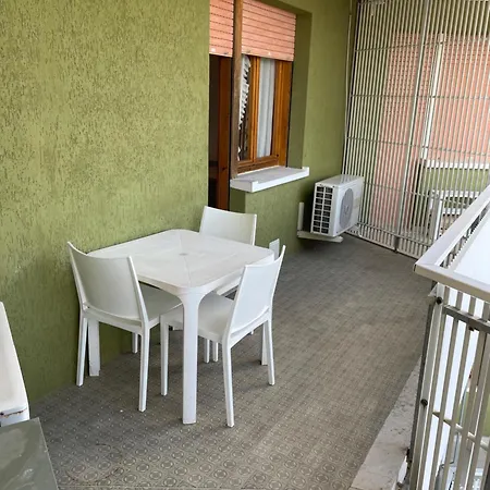 Condominio Moschettieri Monolocale 비비오네